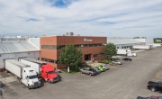 Exterior photo of Lineage's Kansas City facility