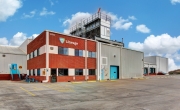 Exterior photo of Lineage's El Paso facility