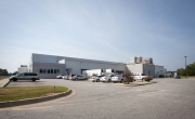 Exterior photo of Lineage's Macon facility